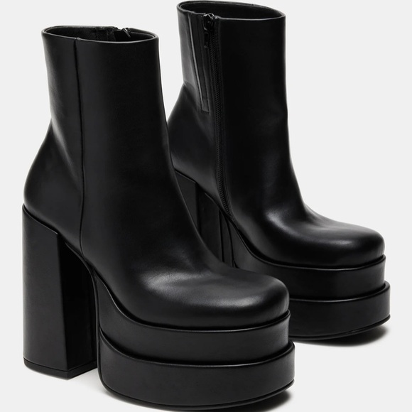 Steve Madden NWOT Cobra Platform Boot Black Size 7.5 - Picture 3 of 10
